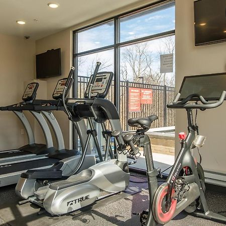 Frontdesk Core Apts Campustown Ames Esterno foto